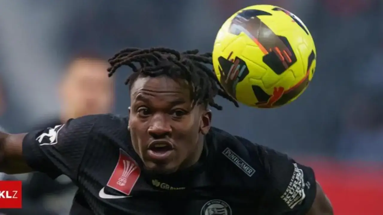 تفاصيل الفشل.. شالكه 04 يخفق في ضم نجم غامبيا سيدي جاتا